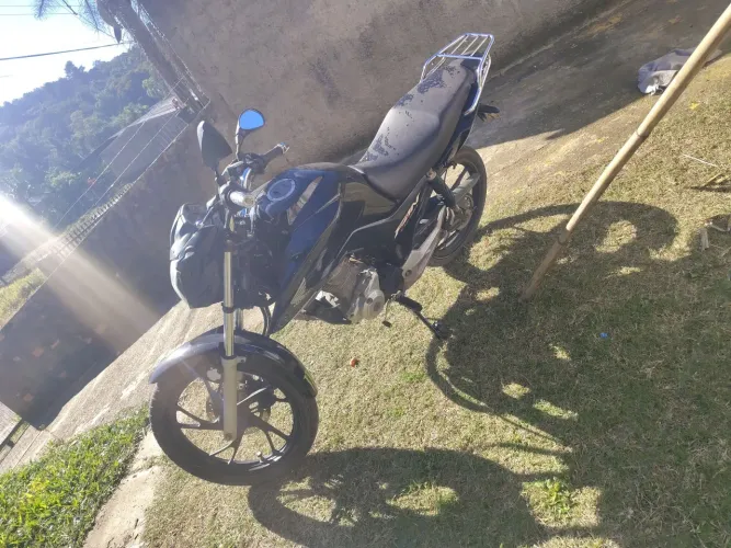 Fan 160 moto ótima de motor