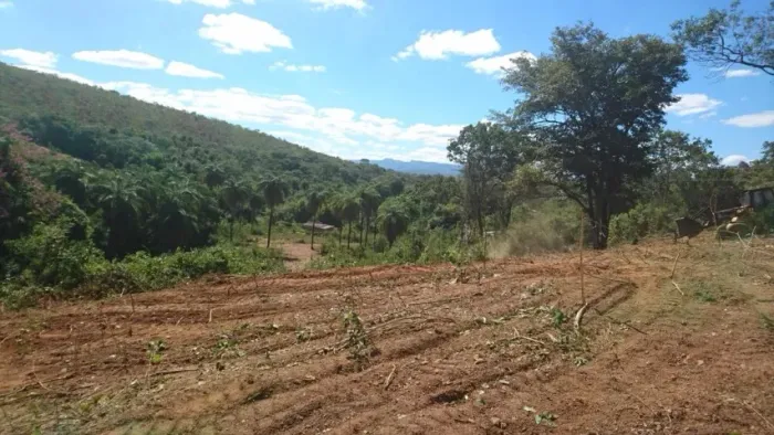 Áreas com agua luz a caminho da serra do cipó