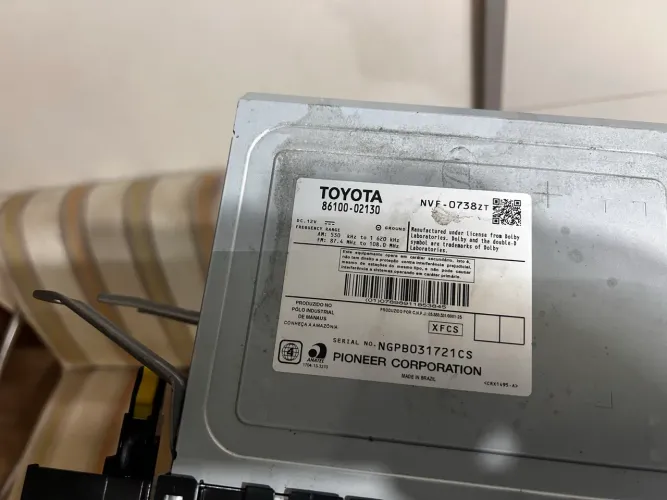 Vendo multimídia original do Corolla 2015 com moldura 
