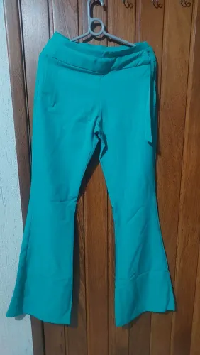 Calça flare Verde Any Day tam 38