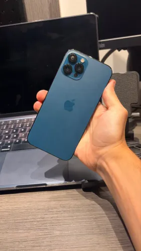 Iphone 12 pro max - tela com defeito 256gb 73% bateria