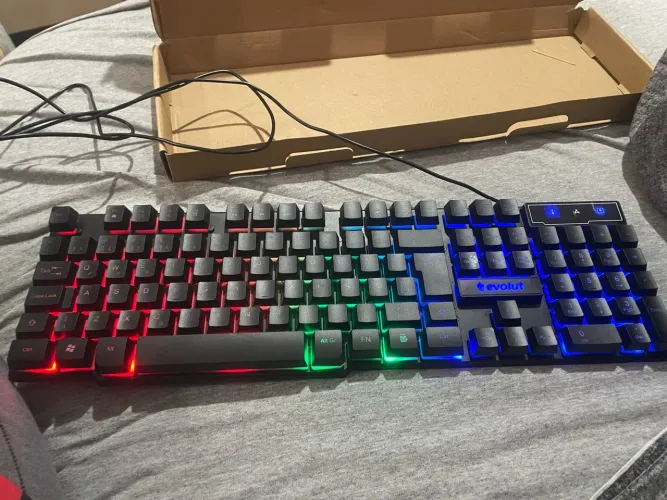 teclado gamer 