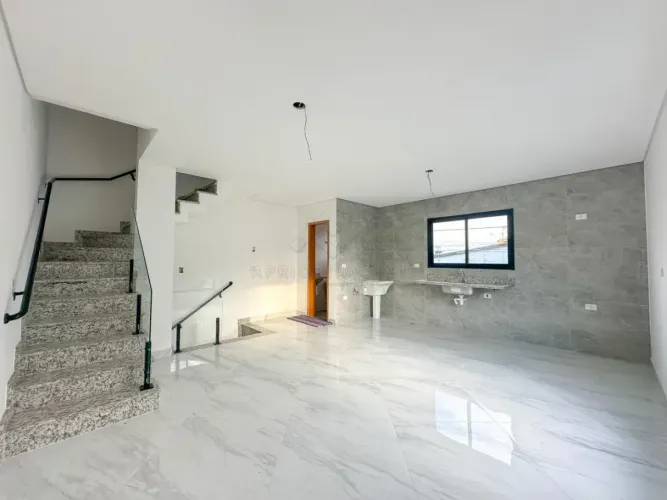 Sobrado com 02 suites á venda, 100 m² no bairro Vila Alzira - Santo André/SP