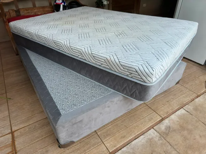 Cama box SEMI-NOVA