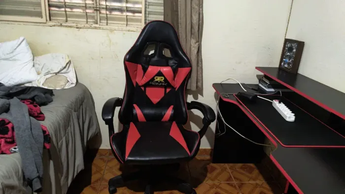 Kit mesa e cadeira gamer