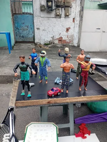 Bonecos Max steel