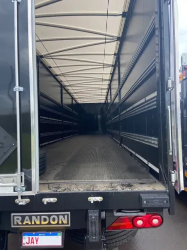 Carreta Sider Randon 30 paletes - 15,45m
