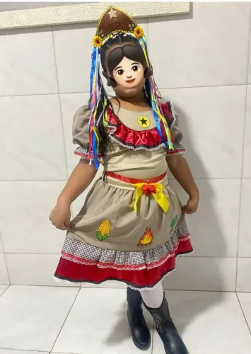 Vestido Maria Bonita com adereços