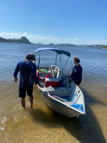 OPORTUNIDADE! BARCO DE ALUMINIO SEM CUSTO DE MARINA + MOTOR MERCURY 15HP 