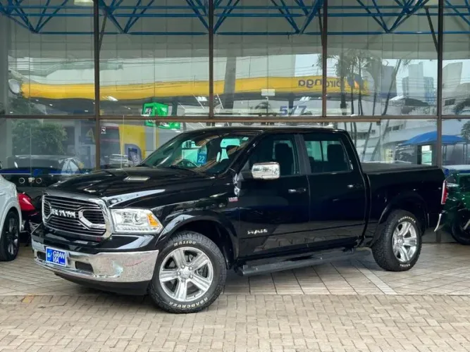 Ram Classic Laramie 5.7 V8 16V Gasolina 4X4 Aut. 2022