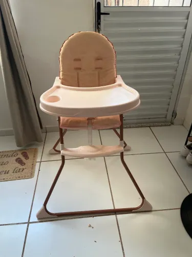 Cadeirinha de alimentação de bebê