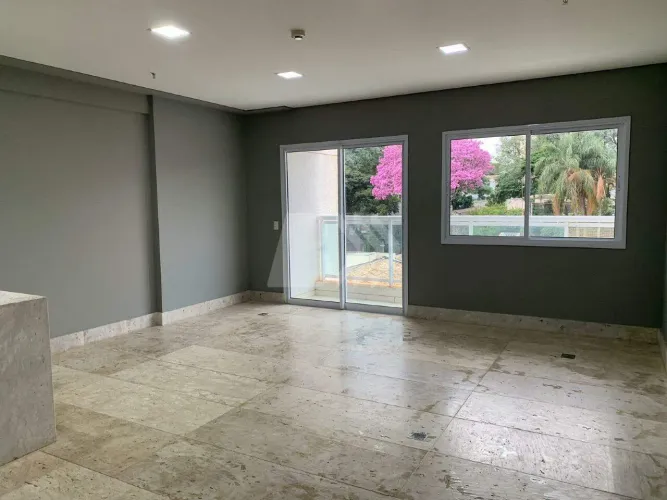 Sala comercial para alugar no Edifício Trio Lindenberg, no bairro Cidade Jardim em Piracic