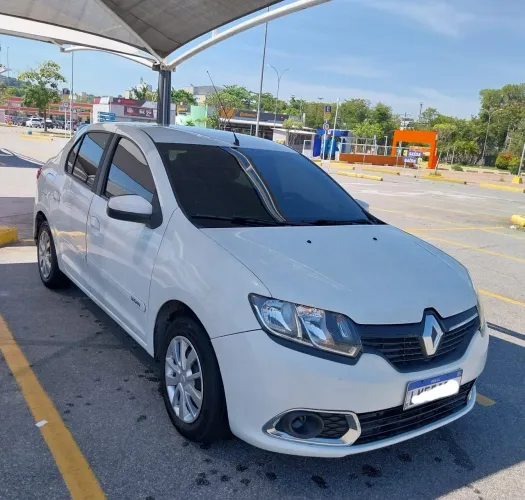 Renault Logan Expression Hi-flex 1.6 8V 4P 2015