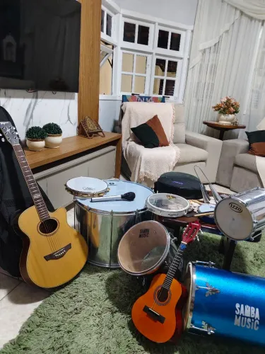 instrumentos musicais