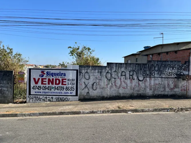 Vendo Terreno: 5x30. Bairro: Jardim Boa Vista. Quitado com escritura.