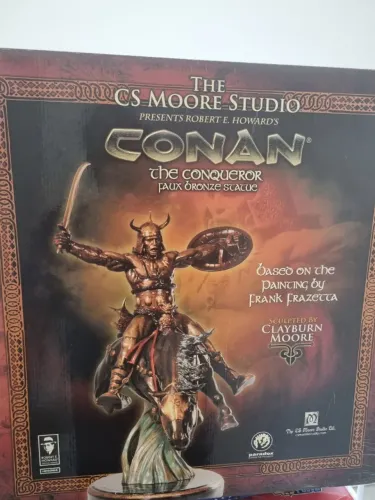 ESTÁTUA DO CONAN - FRANK FRAZETTA - Peça rara (só existem 300 peças)