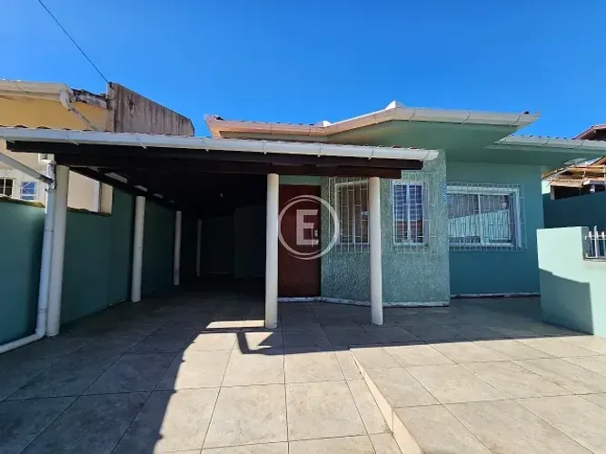 Casa 3 Quartos c/ Suíte + Área Gourmet 60m² | Reformada | Bairro Madri, Palhoça/SC