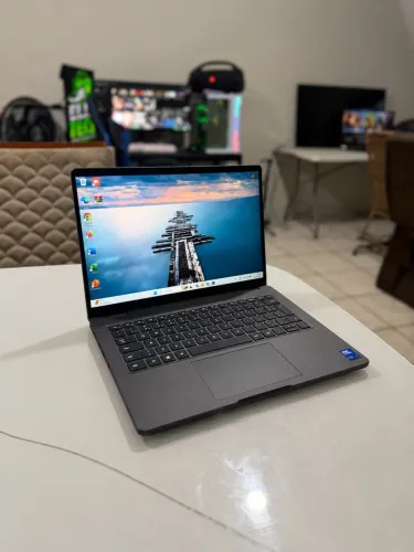 NOTEBOOK DELL PRO 14 ULTRA 7 512GB EM ESTADO DE ZERO! 