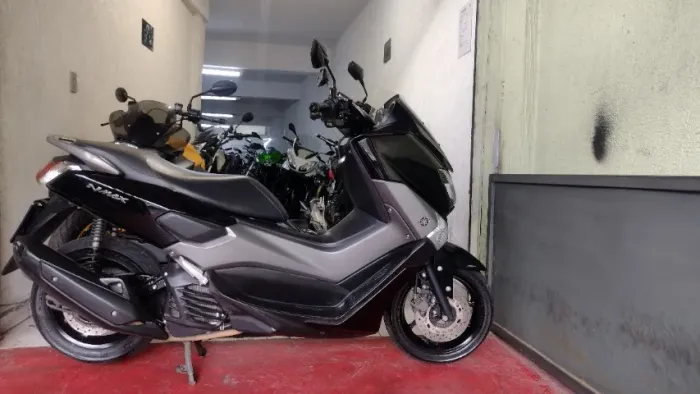 YAMAHA NMAX 160 ABS 2019 PRETA IMPECAVEL E DAMOS GARANTIA TOTAL