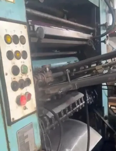 ENVERNIZADORA UV
