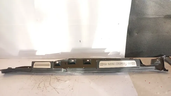 Spoiler Lateral Direito Mini Cooper Countryman 2013