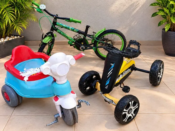 LOTE COM 3 BRINQUEDOS INFANTIS PARA REFORMA