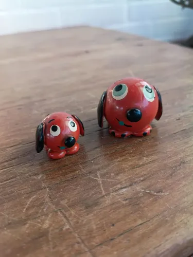 par cachorrinhos vintage raro bibelô cachorro miniatura madeira antigo Antiquario rustico