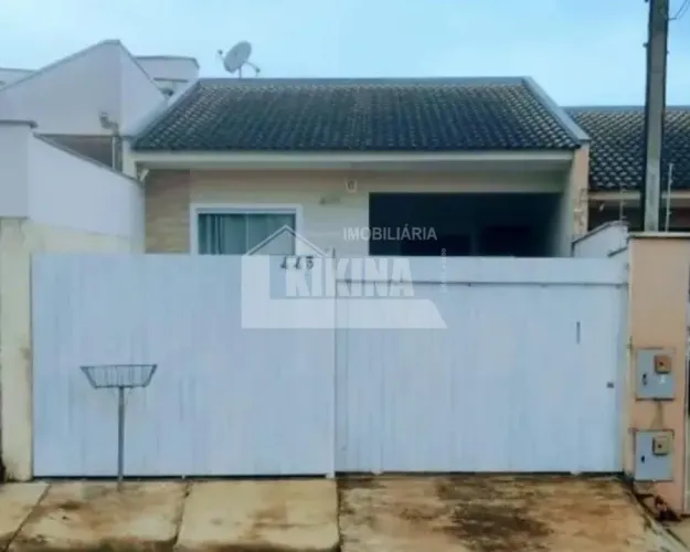 CASA COM MÓVEIS PLANEJADOS A VENDA EM UVARANAS