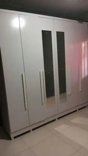 Guarda roupa novo