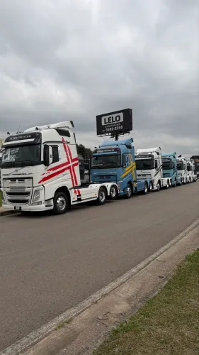 Volvo Fh 460 ano 21 Trucado 6x2 top plano de manutenção ouro impecável só trabalhar 