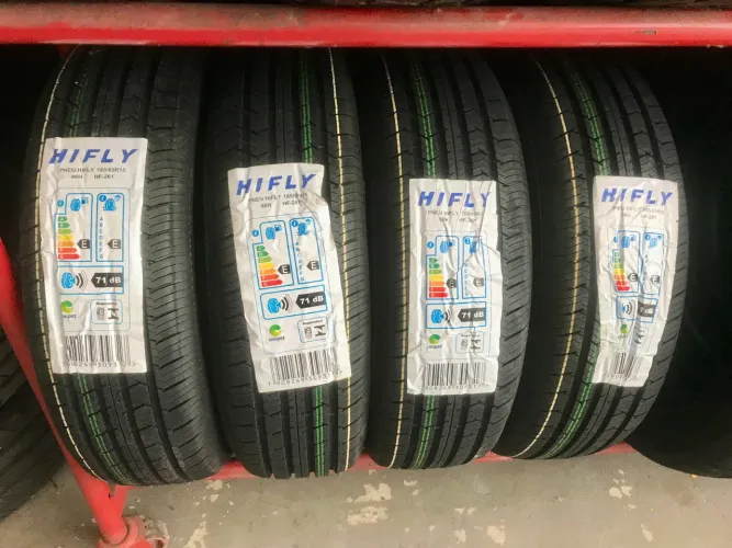 Pneu Hifly aro 15 por apenas R$ 275,00 (não é remolde) Gol Onix Strada hb20