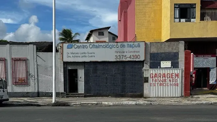 Ponto Comercial para Venda com 176m², frente rua em Itapuã - Salvador-BA