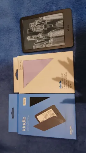 Kindle 11ª Geração (2022) - Como Novo + 2 Capas de Brinde + Carregador
