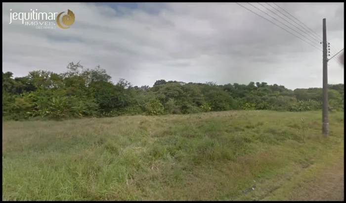 Terreno à venda na praia de Pernambuco em Guarujá Terreno à venda na praia de Pernambuco e