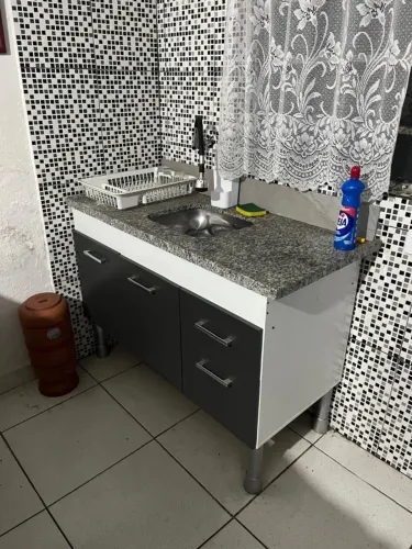 Balcão com pia de granito 120cm em perfeitas condições