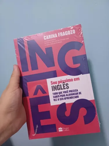LIVRO "SOU PÉSSIMO EM INGLÊS" - CARINA FRAGOZO