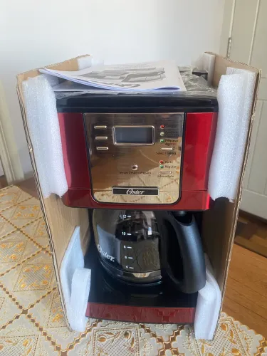 Cafeteira Oster Programável 1,5L Red Flavor - 220V