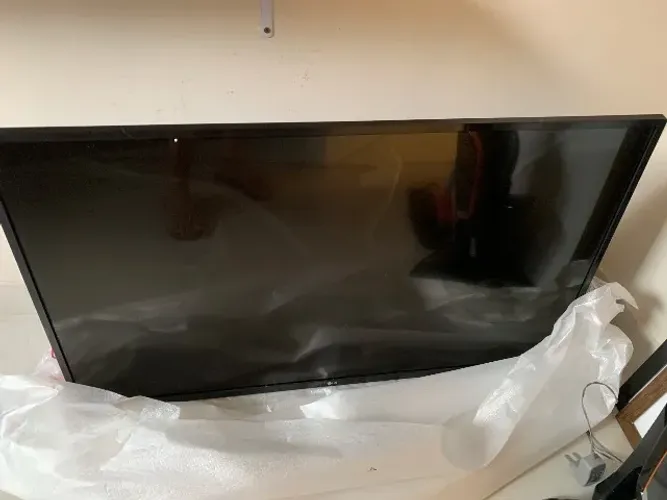 Televisão 32 polegadas com defeito