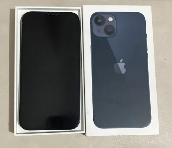 IPhone 13 em ótimo estado com caixa e nota fiscal