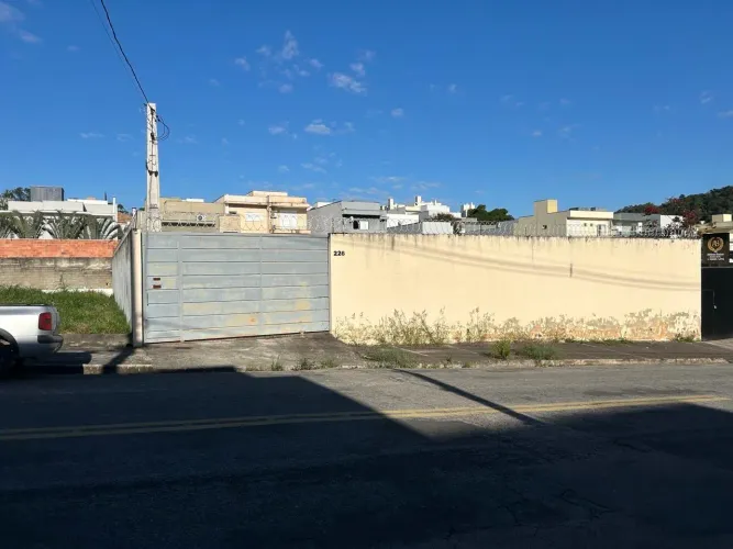 Vendo ou alugo terreno no gramados murado grande