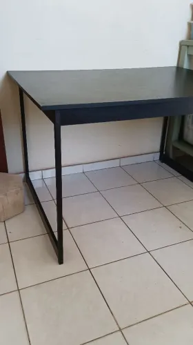 Mesa Escrivaninha Estilo Industrial - Perfeita para Home Office / Estudos