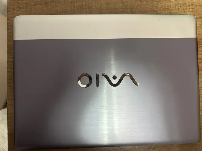 Notebook VAIO C14 Core i3, 4GB RAM, HD 1TB