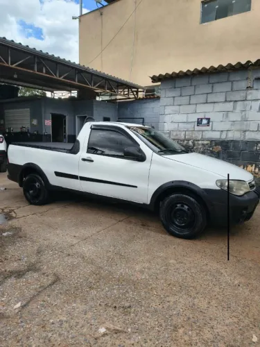 Fiat Strada 1.4 MPI Fire Flex 8V CS 2011