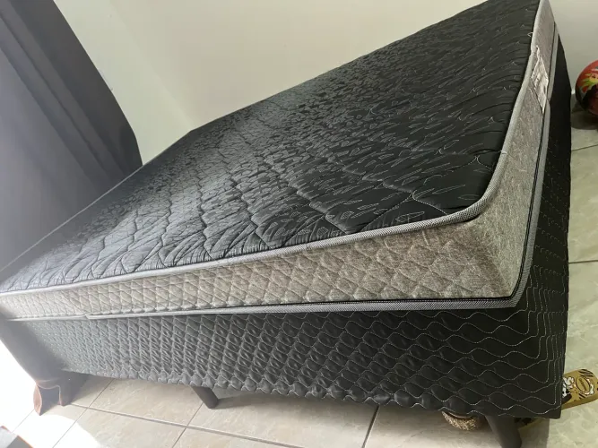 Cama box seminova
