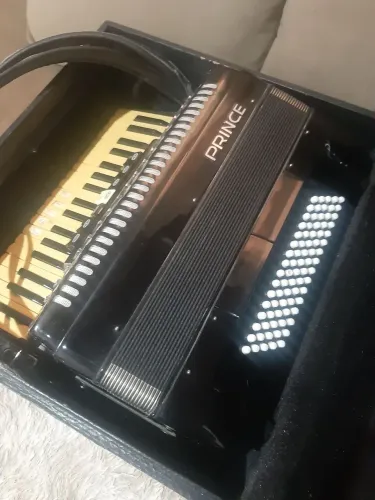 Sanfona 80 baixo