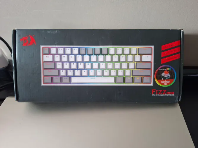 Teclado usado 2 vezes.