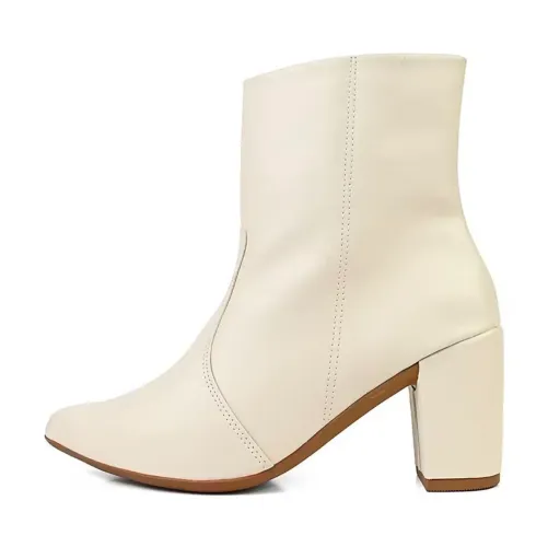 Bota nude