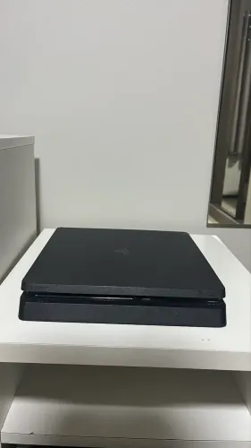 PS4 SLIM 1TB