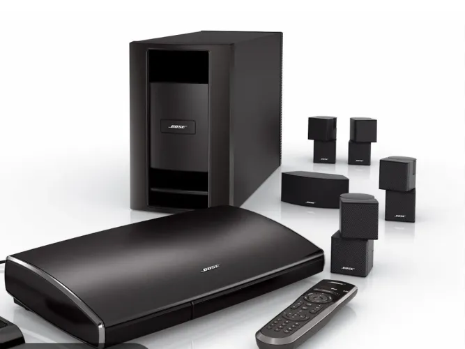 Home theater bose av35. Excelente.