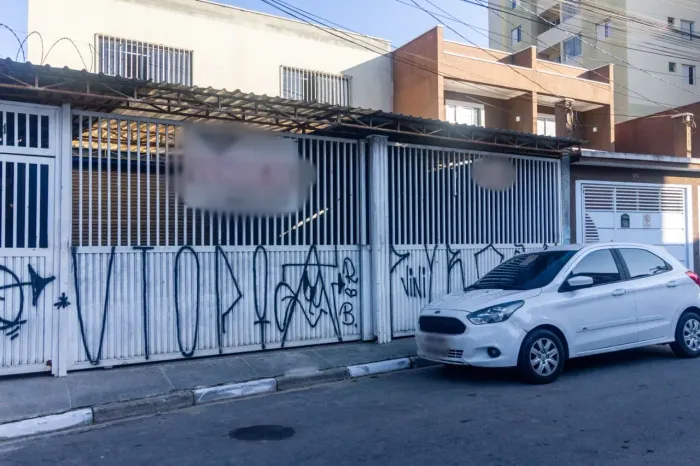 Casa comercial na Rua Serra da Canastra, 101 382 m²